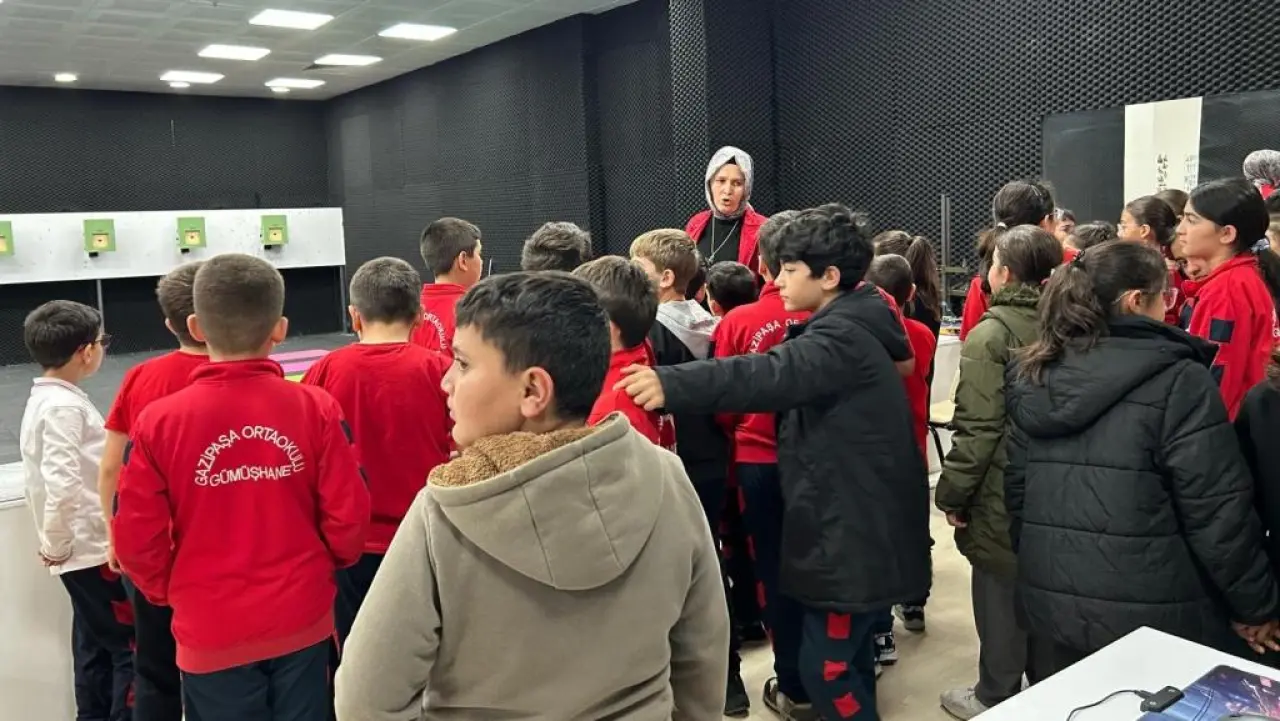 Gümüşhane’de Öğrenciler Hem Eğlendi Hem Öğrendi: "Okullar Merkezimizde" 11