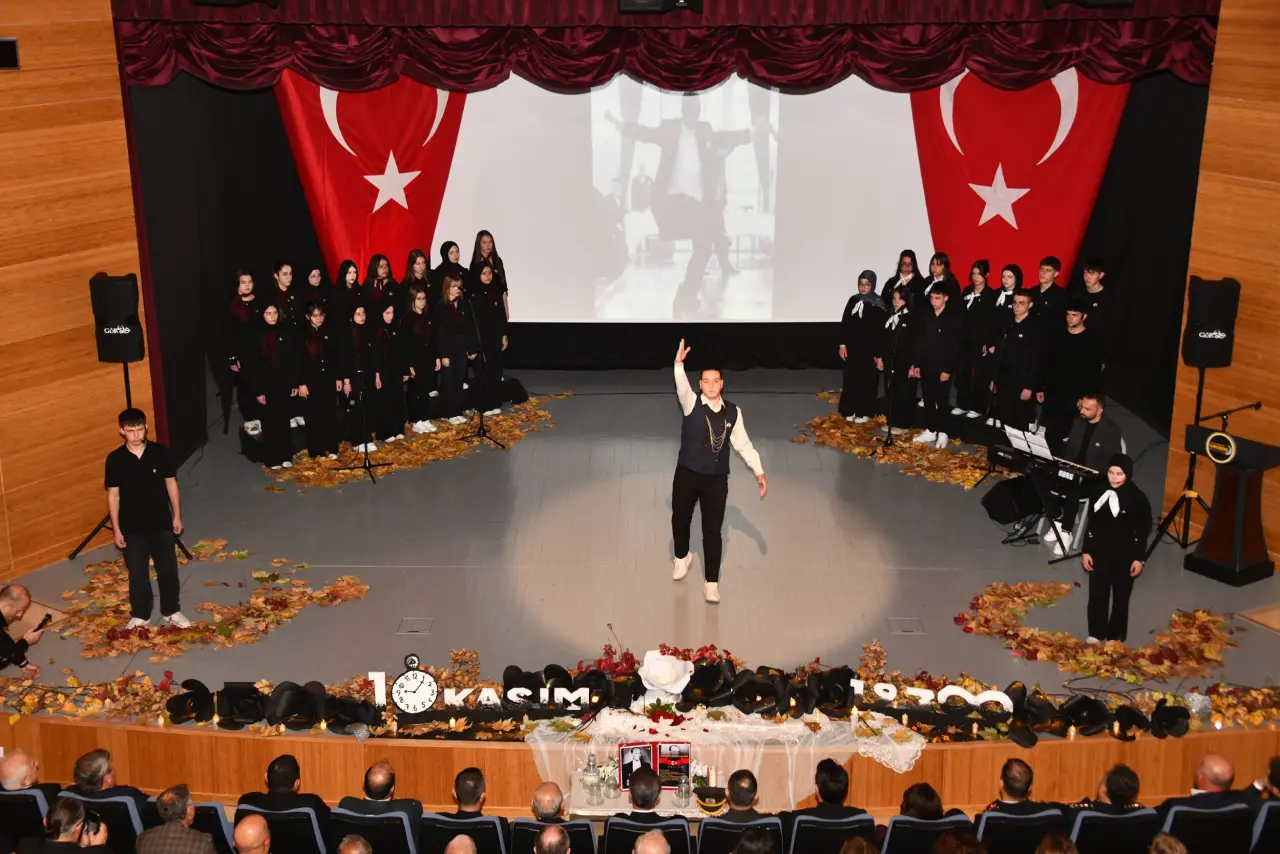 Büyük Önder Atatürk vefatının 87.yılında Gümüşhane'de anıldı 31