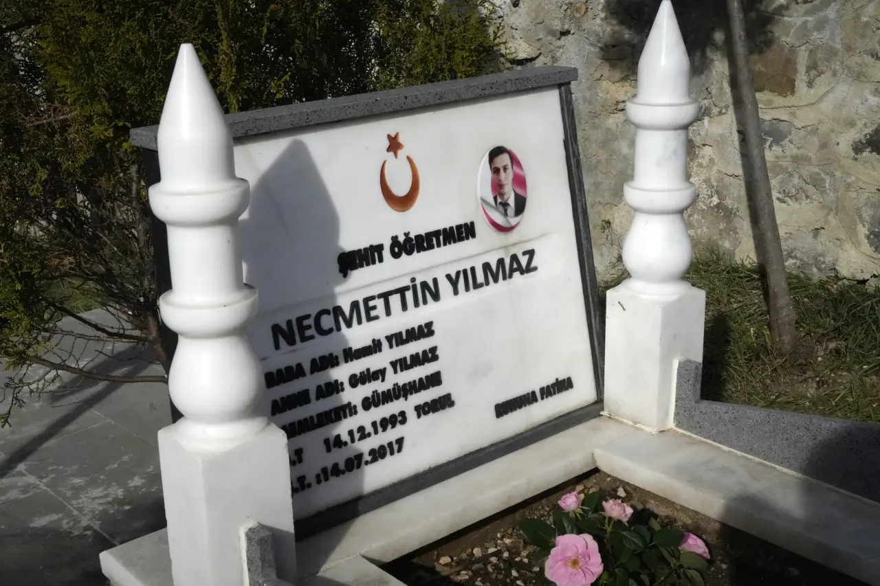 Necmettin öğretmensiz 9. Öğretmenler Günü 2