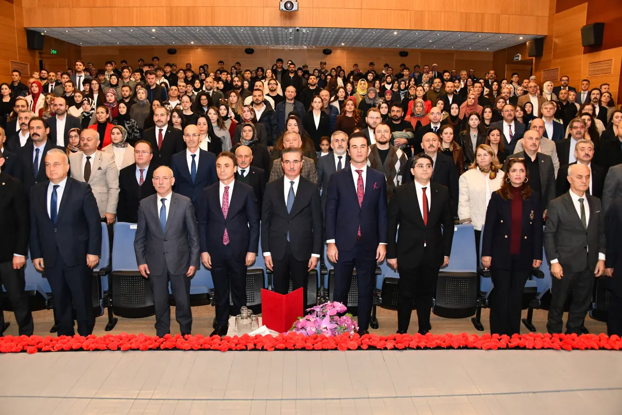 Gümüşhane'de Öğretmenler Günü kutlandı 1