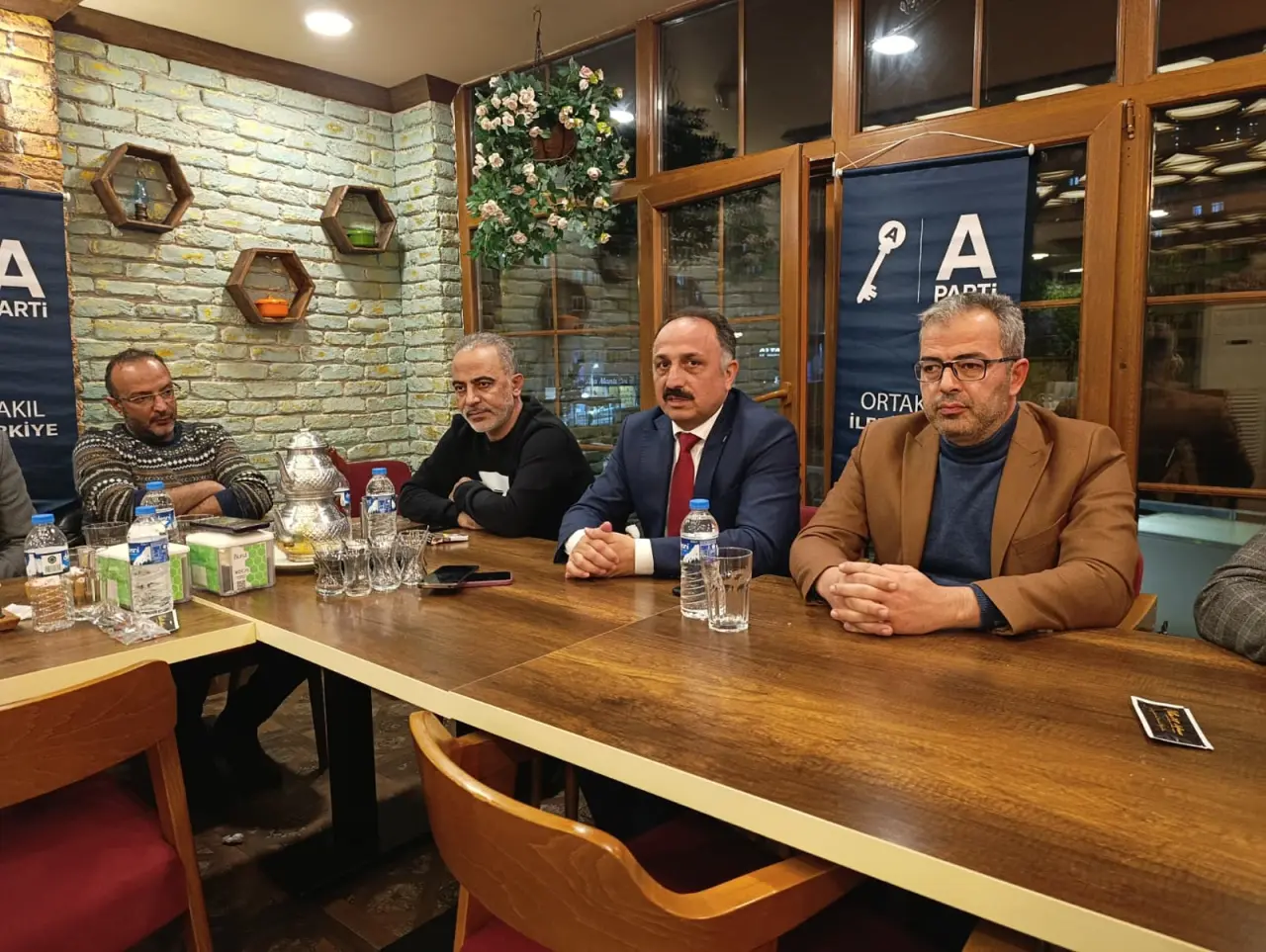 Anahtar Parti basınla buluştu 5