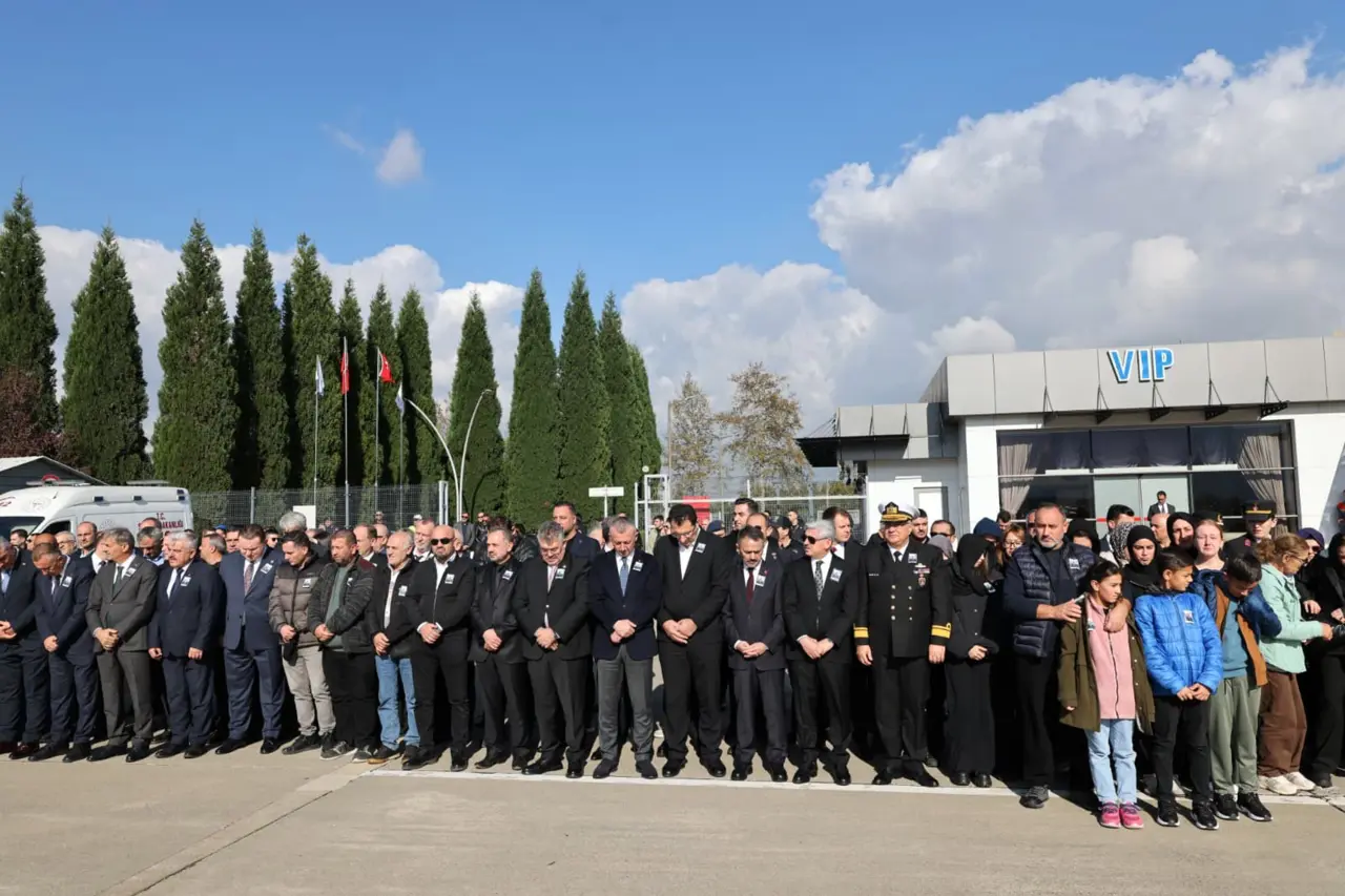 Şehidimiz son yolculuğuna uğurlandı 7