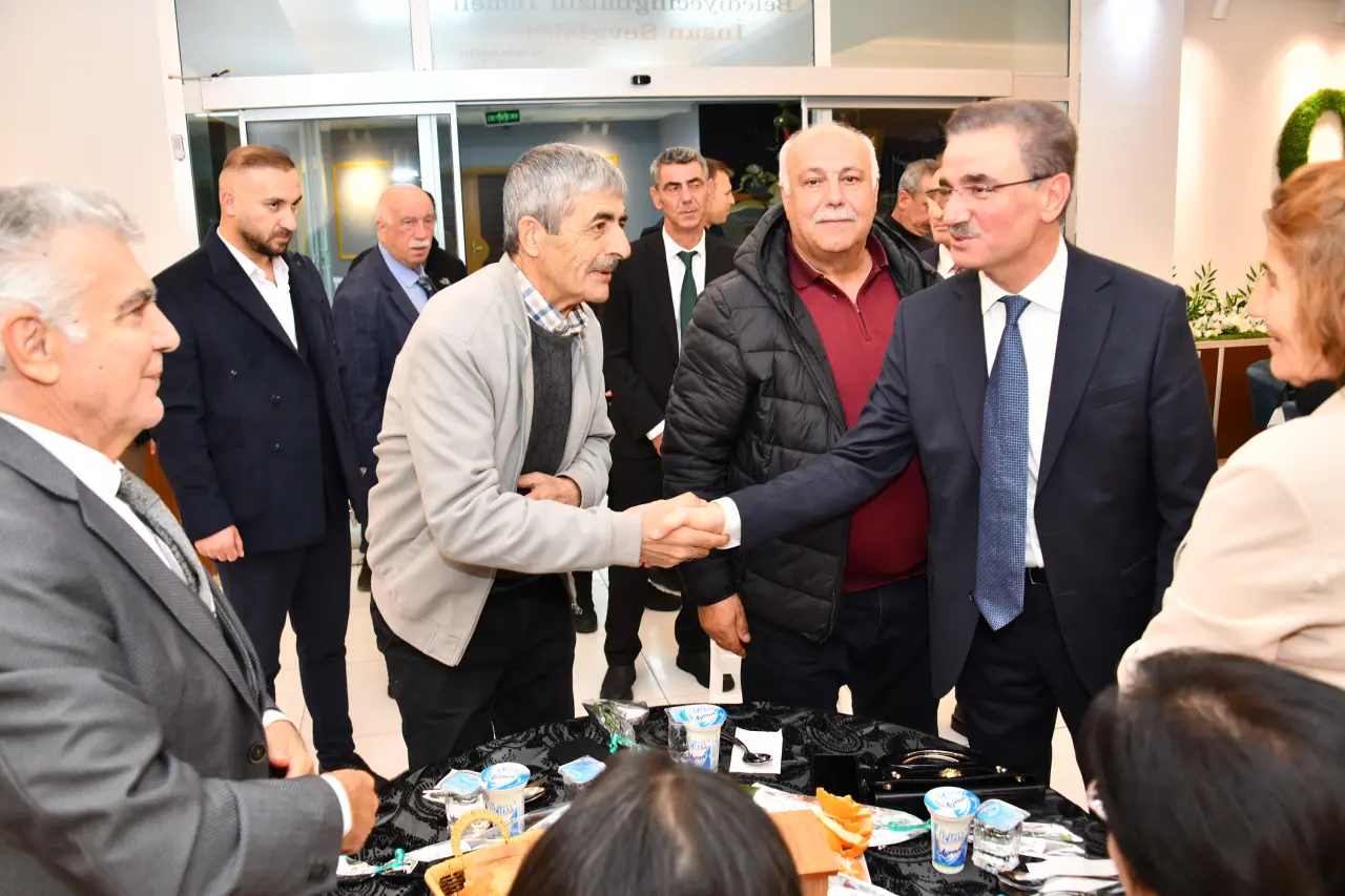 Gümüşhane’de Eğitim Çınarlarına Büyük Vefa 13