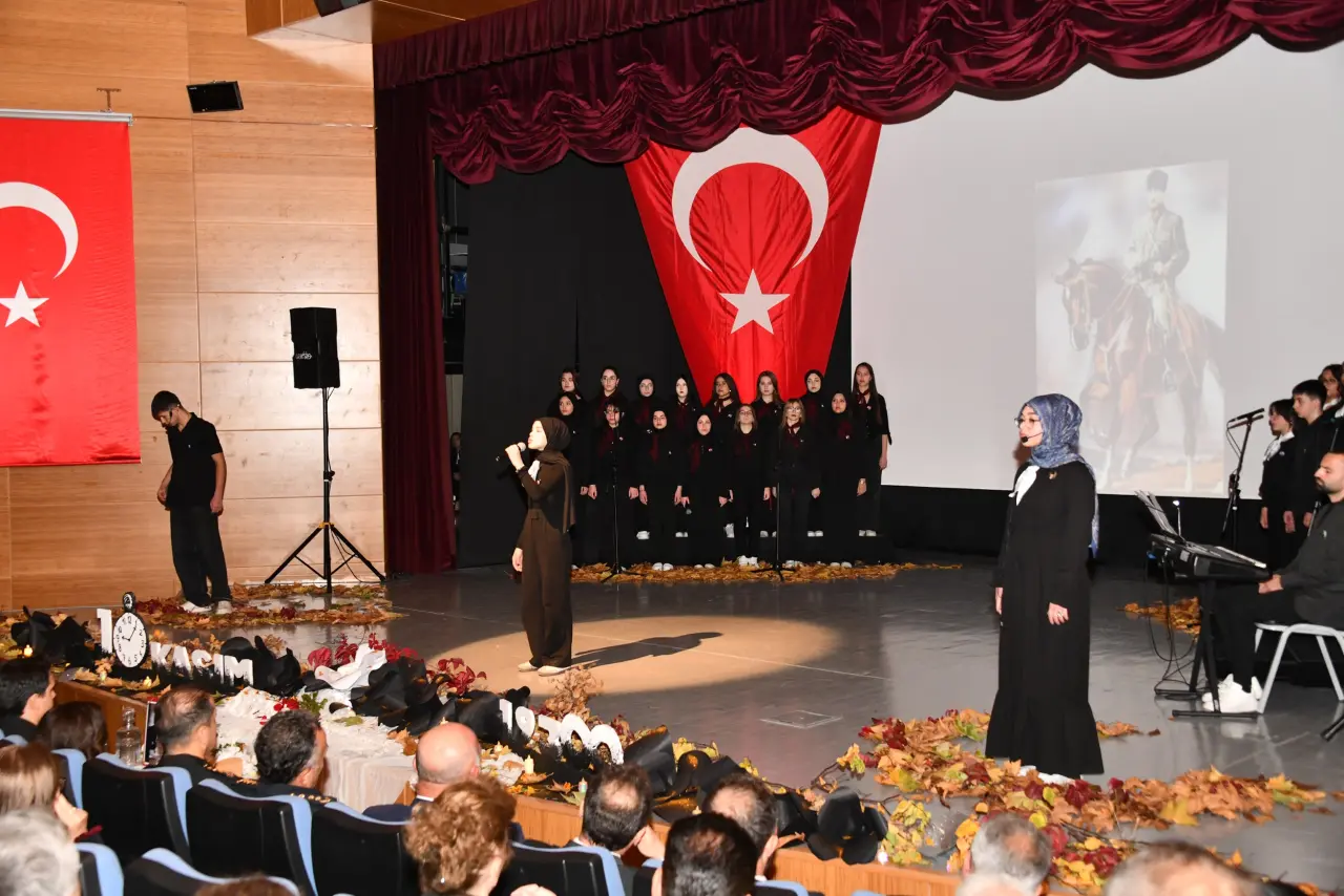 Büyük Önder Atatürk vefatının 87.yılında Gümüşhane'de anıldı 27