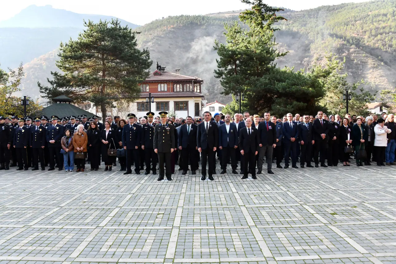 Büyük Önder Atatürk vefatının 87.yılında Gümüşhane'de anıldı 2