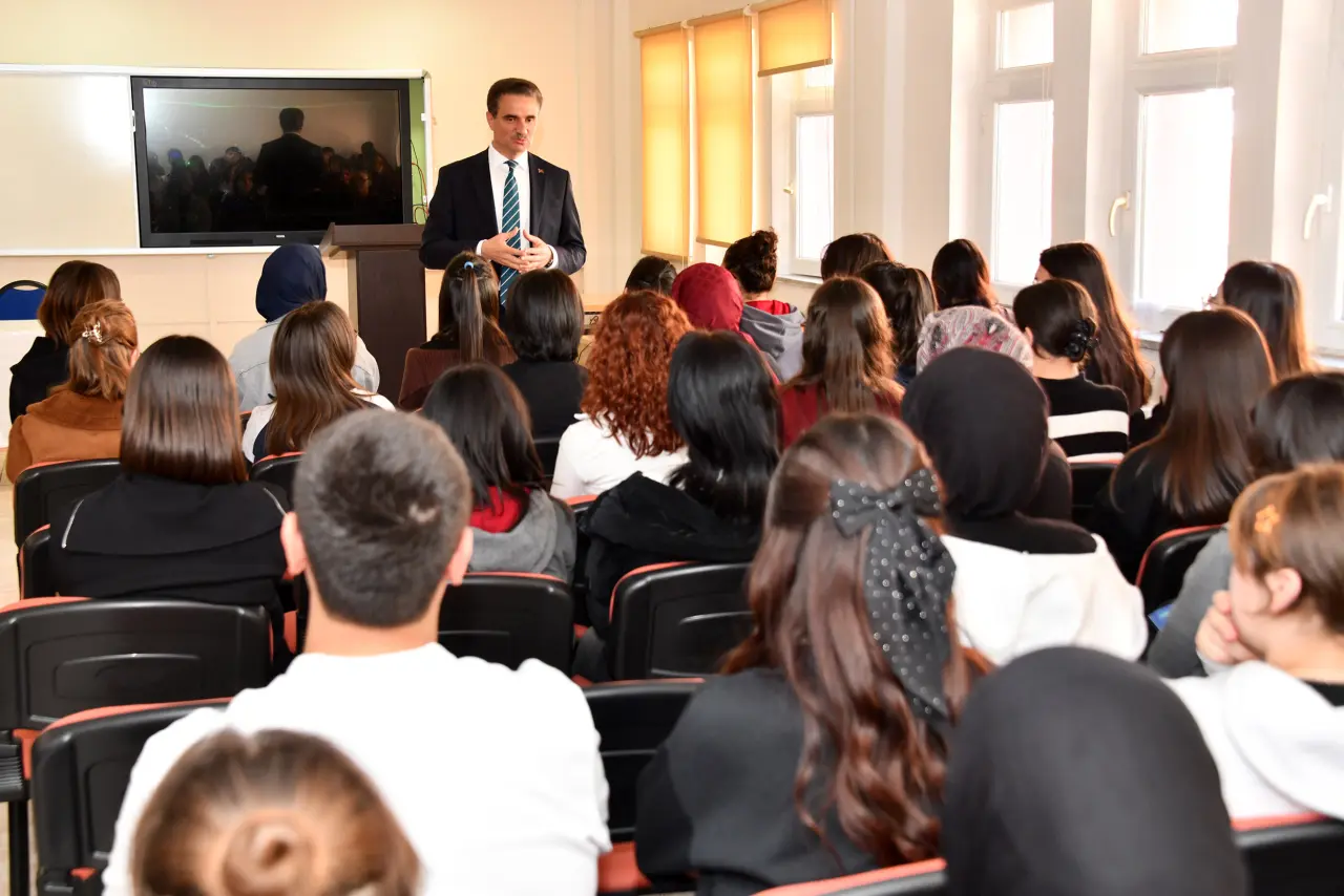 Vali Baruş'tan Gümüşhaneli gençlere altın değerinde öğütler 25