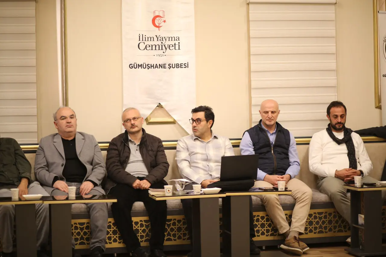 Doç.Dr. Gökçek, Avrupalı seyyahın gözüyle 16. yüzyıl İstanbul’unu anlattı 8