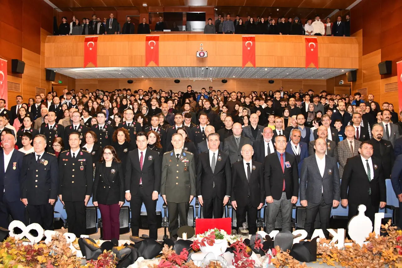 Büyük Önder Atatürk vefatının 87.yılında Gümüşhane'de anıldı 19