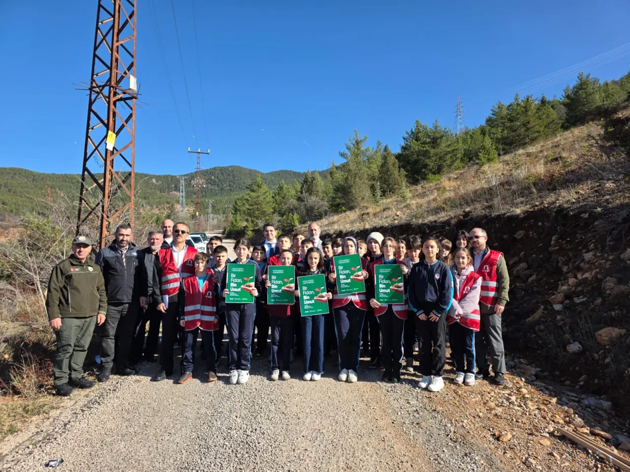 Şehitlerin aziz hatırası ve Gazze’nin umudu toprakla buluştu 2