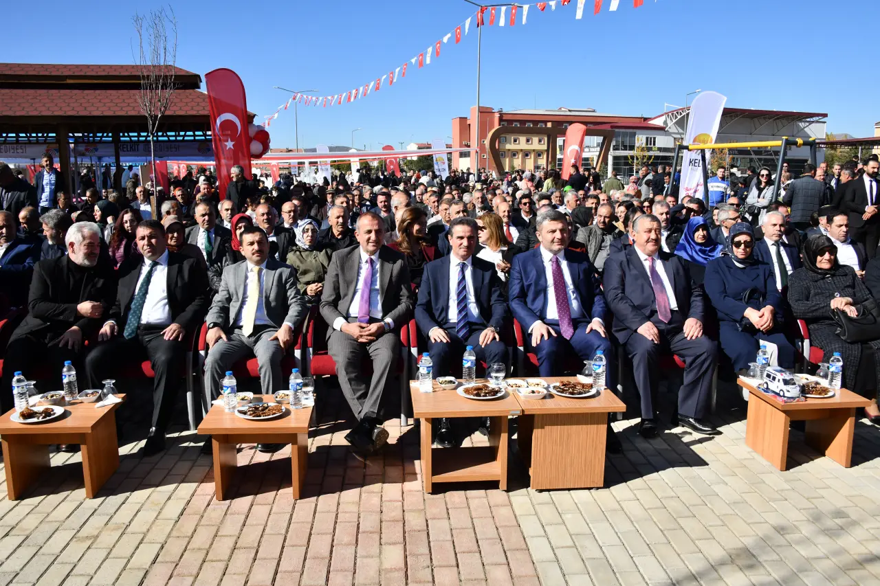 Gümüşhane’nin ilk millet bahçesi Kelkit’te hizmete girdi 14