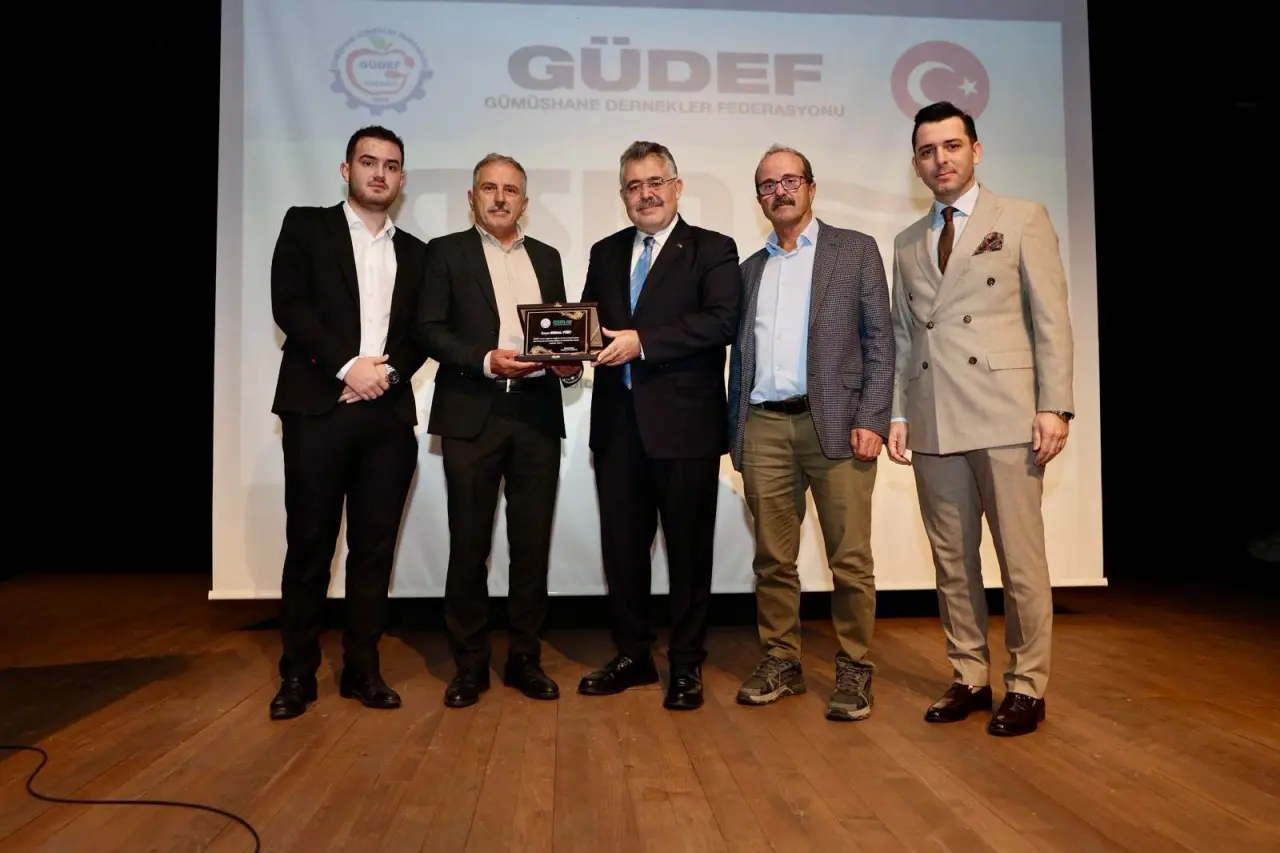 Kocaeli GÜDEF'ten 100 Gümüşhaneli öğrenciye burs müjdesi 13