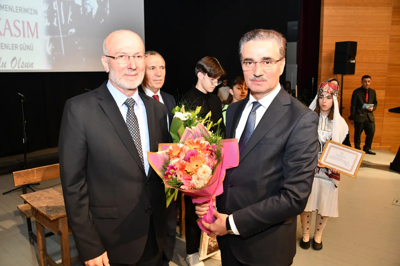 Gümüşhane'de Öğretmenler Günü kutlandı 22