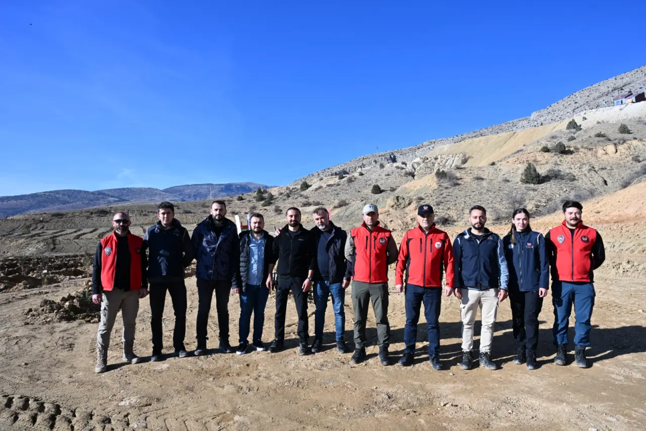 Gümüşhane Emniyetinden şehitler için 500 fidan 2