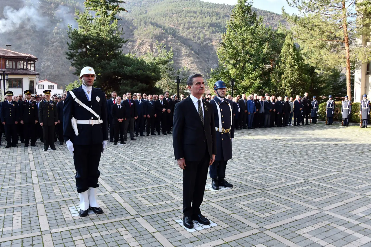 Büyük Önder Atatürk vefatının 87.yılında Gümüşhane'de anıldı 1