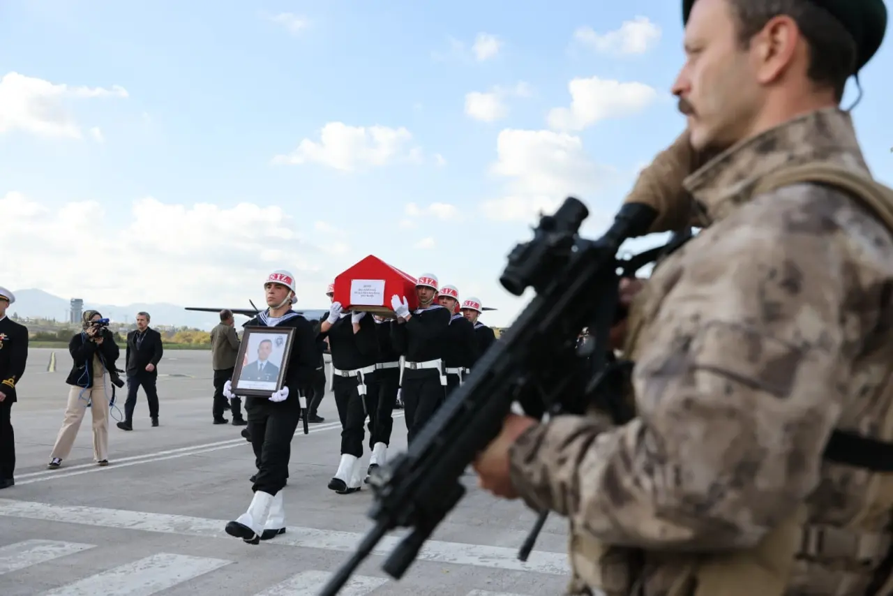 Şehidimiz son yolculuğuna uğurlandı 3