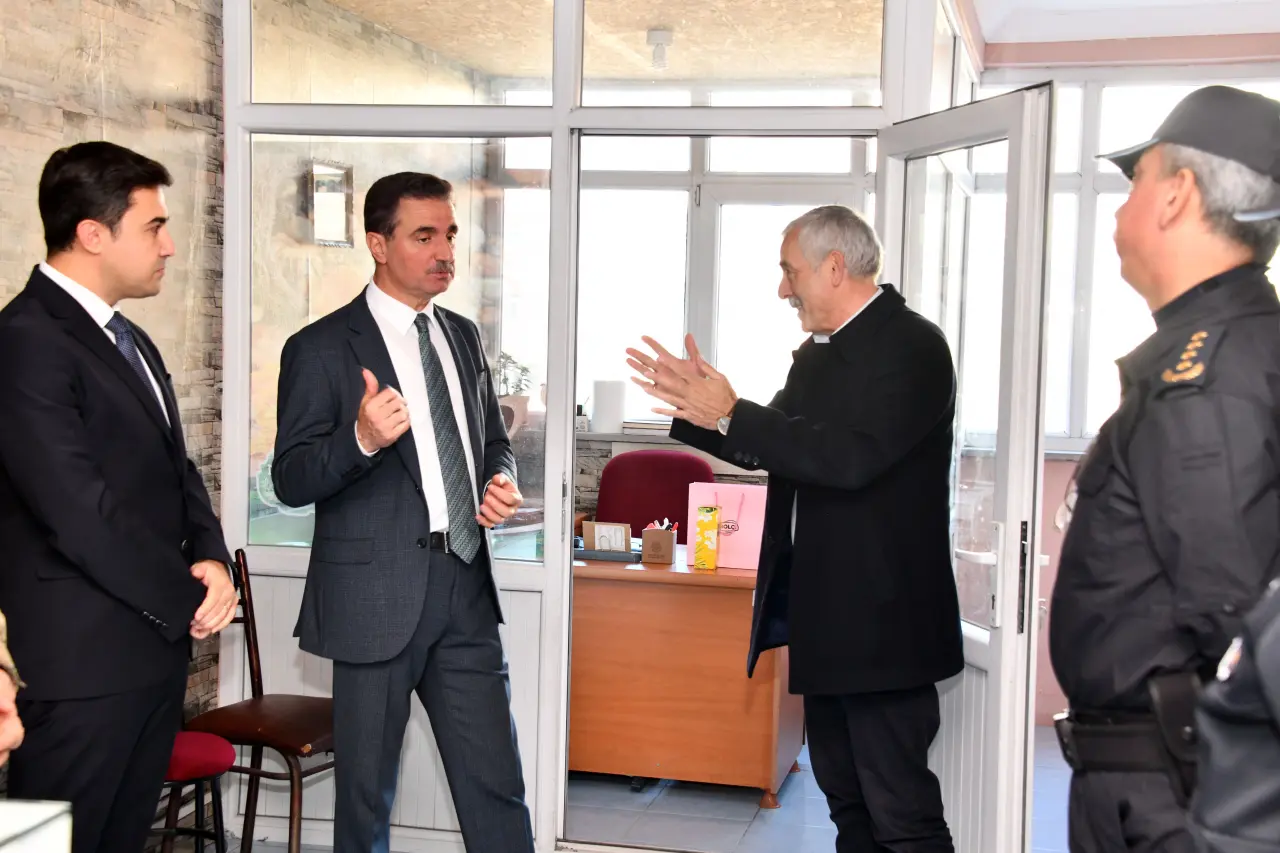 Vali Baruş’tan Torul’da ziyaret ve incelemeler 37