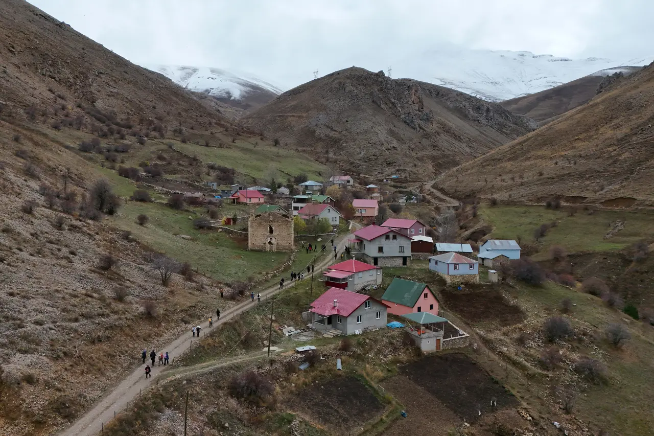 Gümüşhane'nin 'Düş Patikası'ndan eşsiz manzaralar 3