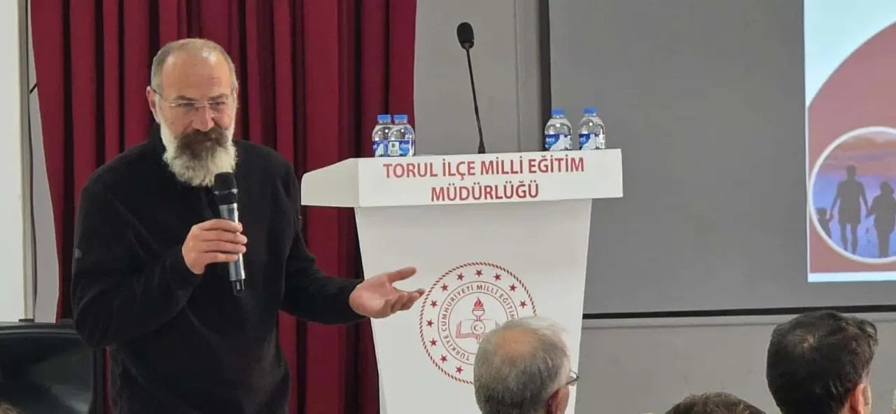 Torul’da "Her Şey Aile İle Başlar" diyerek velilere yol haritası çizildi 5