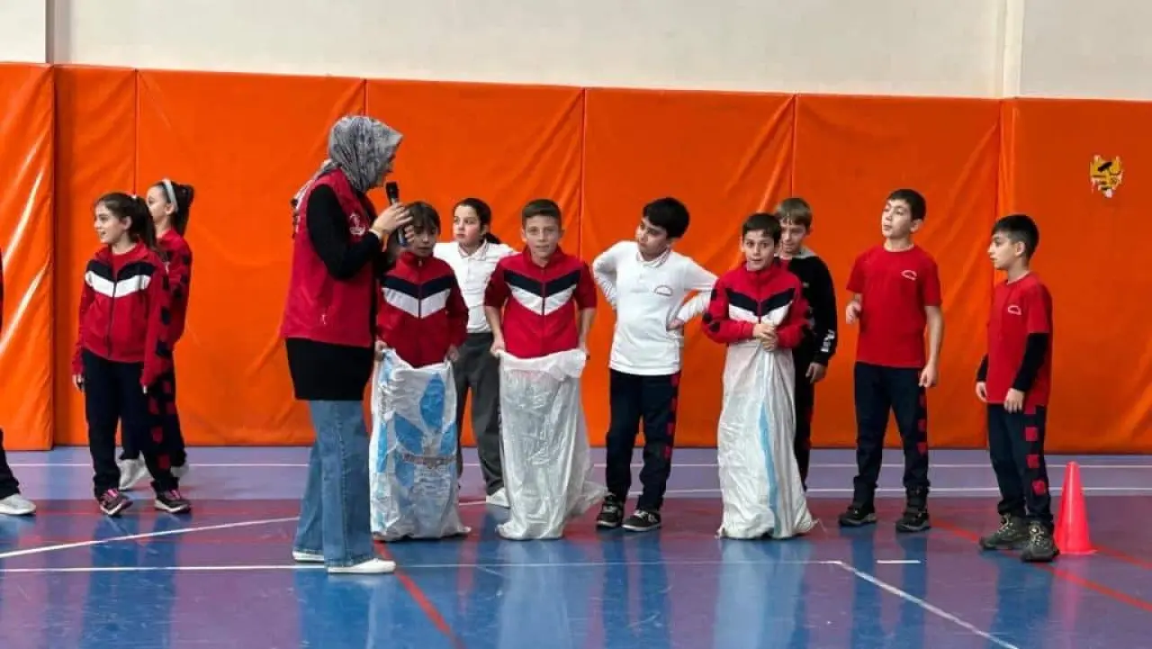 Gümüşhane’de Öğrenciler Hem Eğlendi Hem Öğrendi: "Okullar Merkezimizde" 1