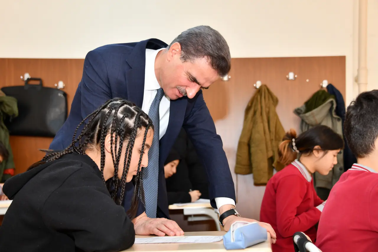 Vali Baruş’tan gençlere 'Hedef Belirleyin' mesajı 7