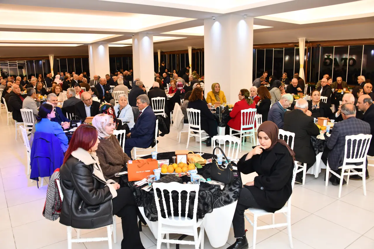 Gümüşhane’de Eğitim Çınarlarına Büyük Vefa 16