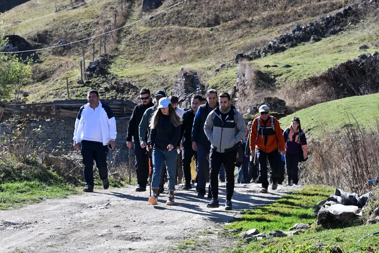 "Kayıp Santa Yolu"nda vefa yürüyüşü 12