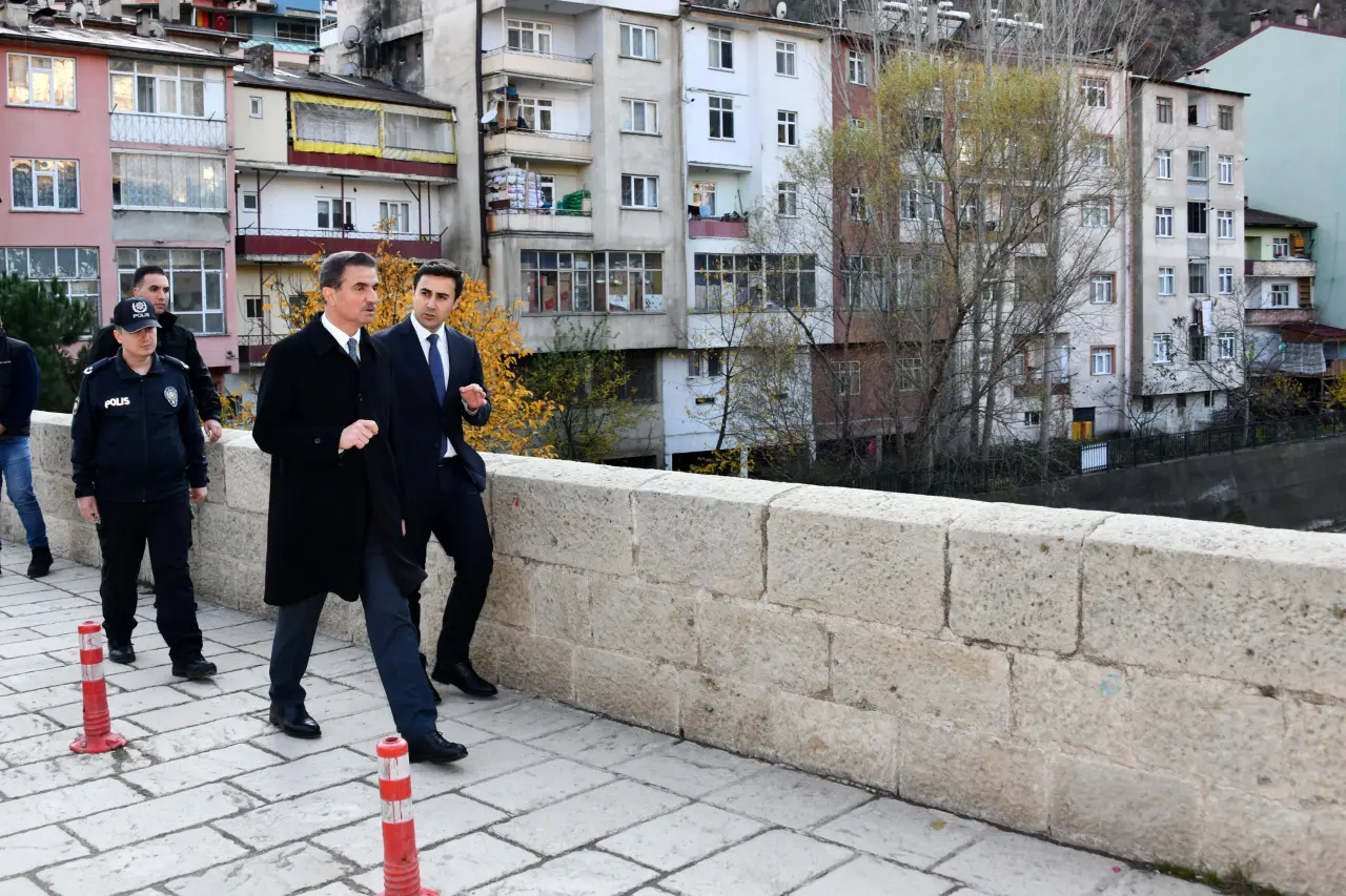 Vali Baruş’tan Torul’da ziyaret ve incelemeler 46