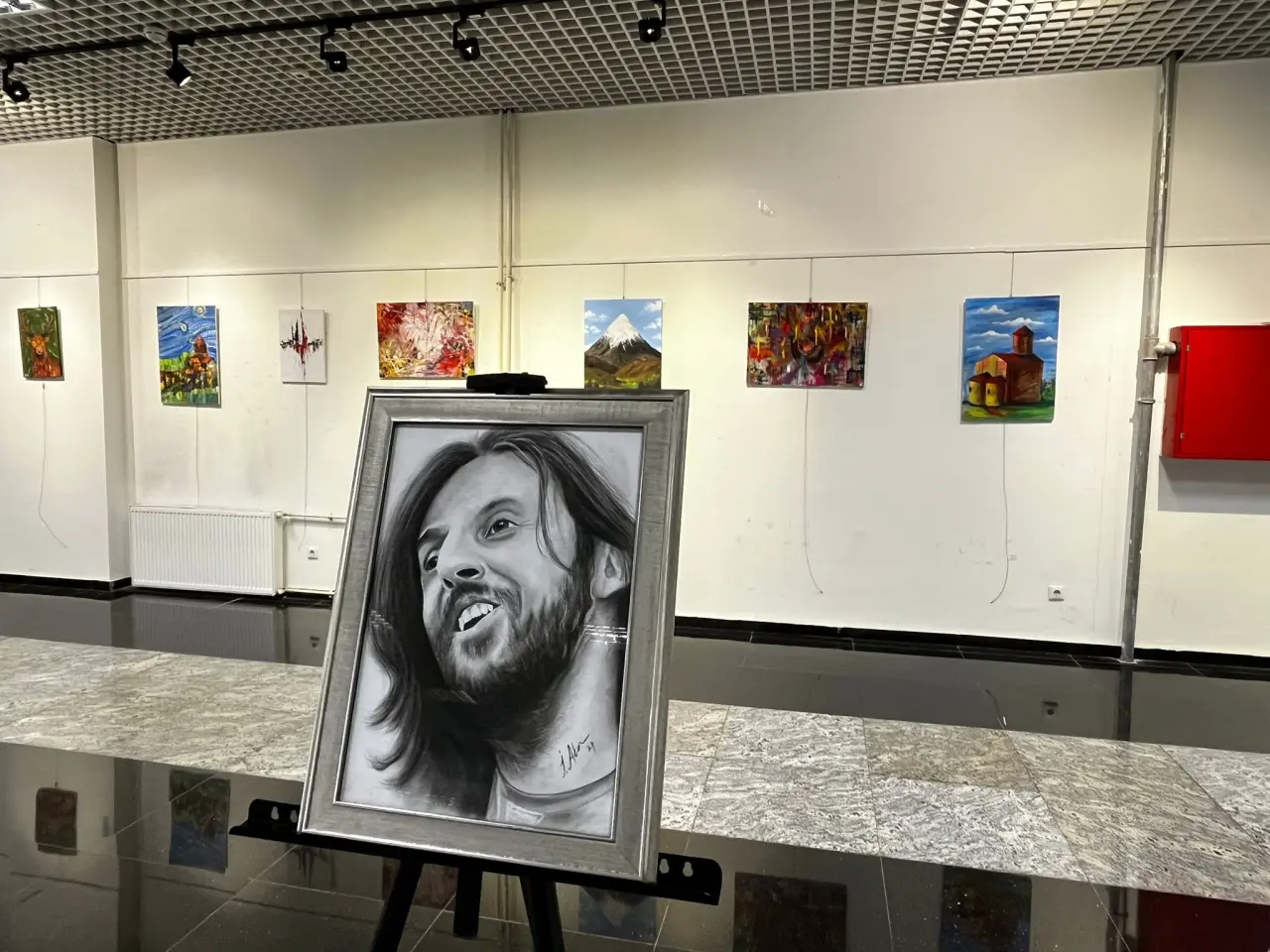 Gümüşhane ve Bayburt arasında sanat köprüsü: Geleceğin ressamlarından Öğretmenler Günü’ne özel sergi 11