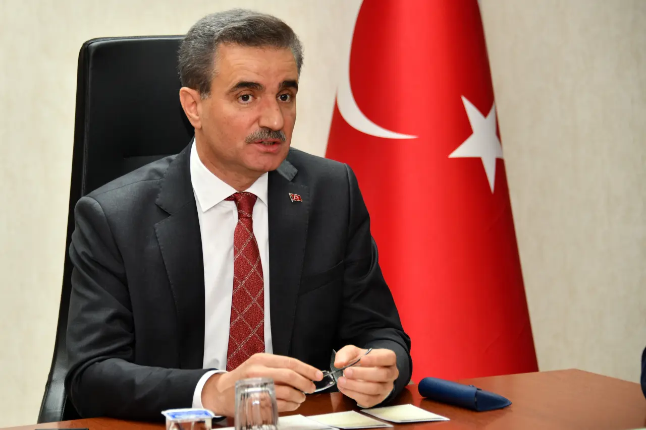 Gümüşhane'ye 500 Kişilik Çağrı Merkezi için imzalar atıldı 2