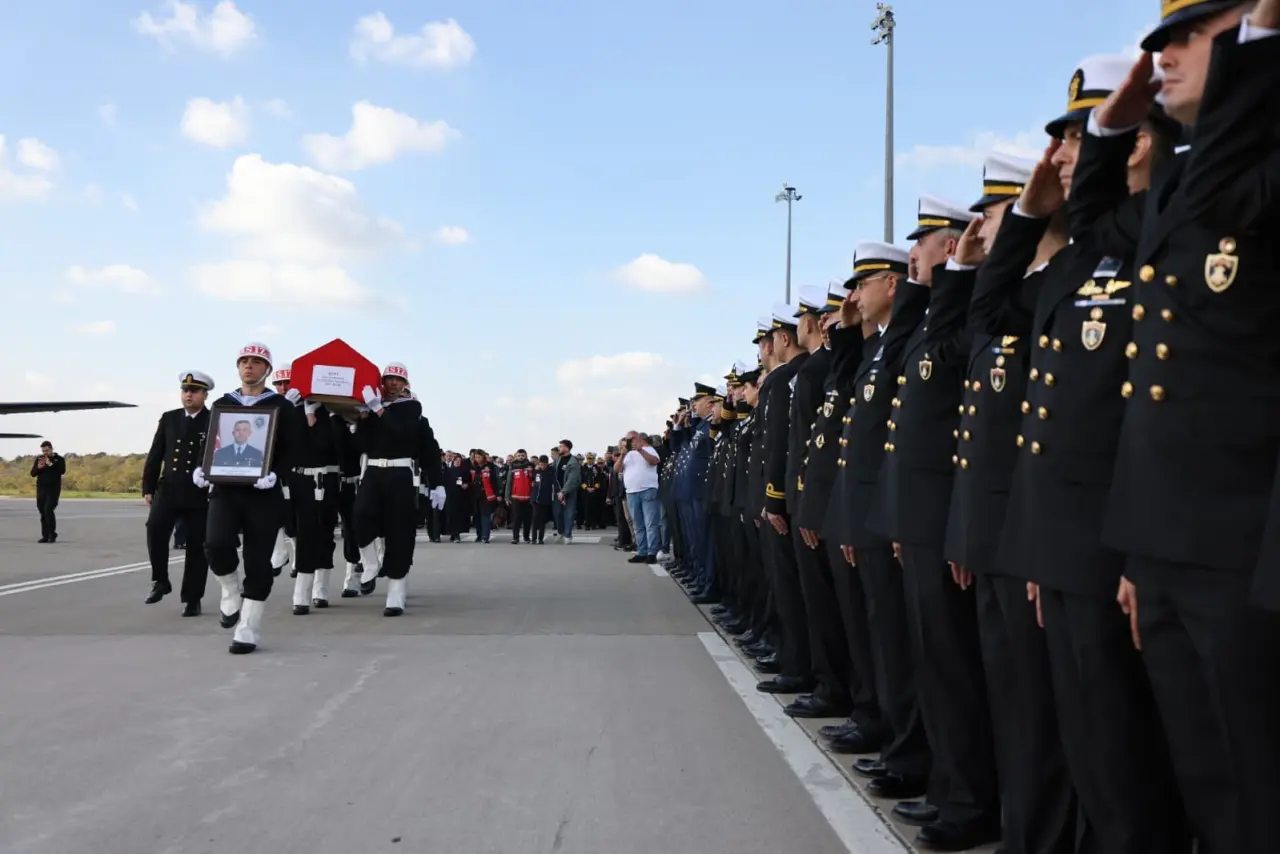 Şehidimiz son yolculuğuna uğurlandı 6