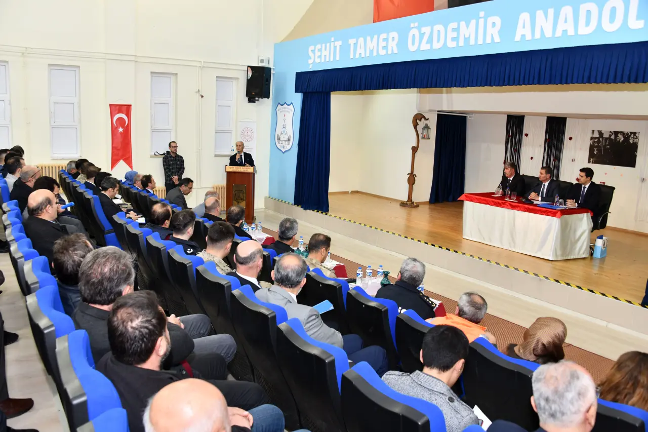 Vali Baruş’tan Torul’da ziyaret ve incelemeler 14