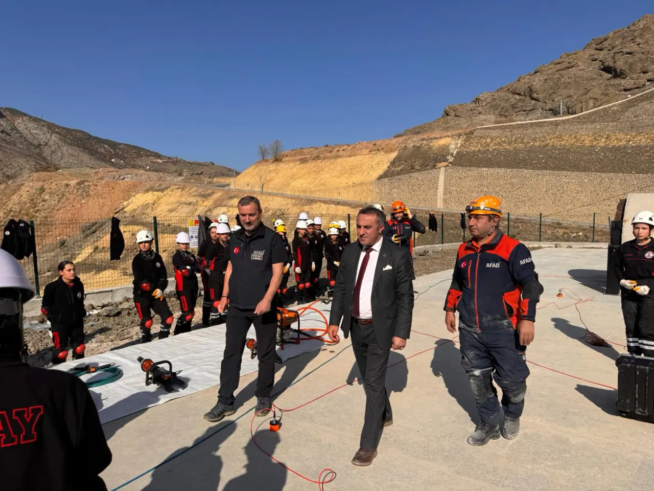 Üniversite öğrencilerine “Enkazda Arama-Kurtarma” eğitimi 5