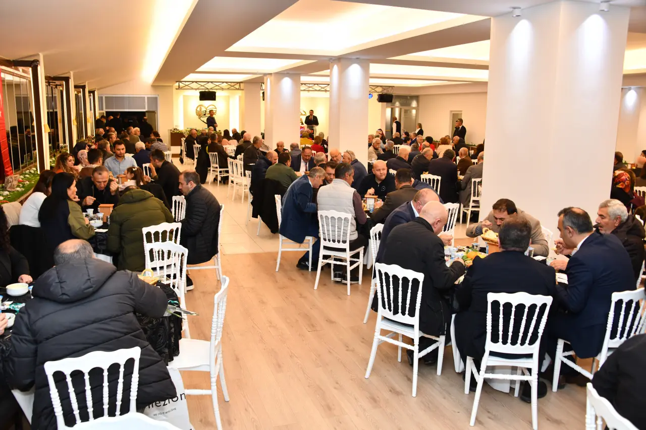 Gümüşhane’de Eğitim Çınarlarına Büyük Vefa 21