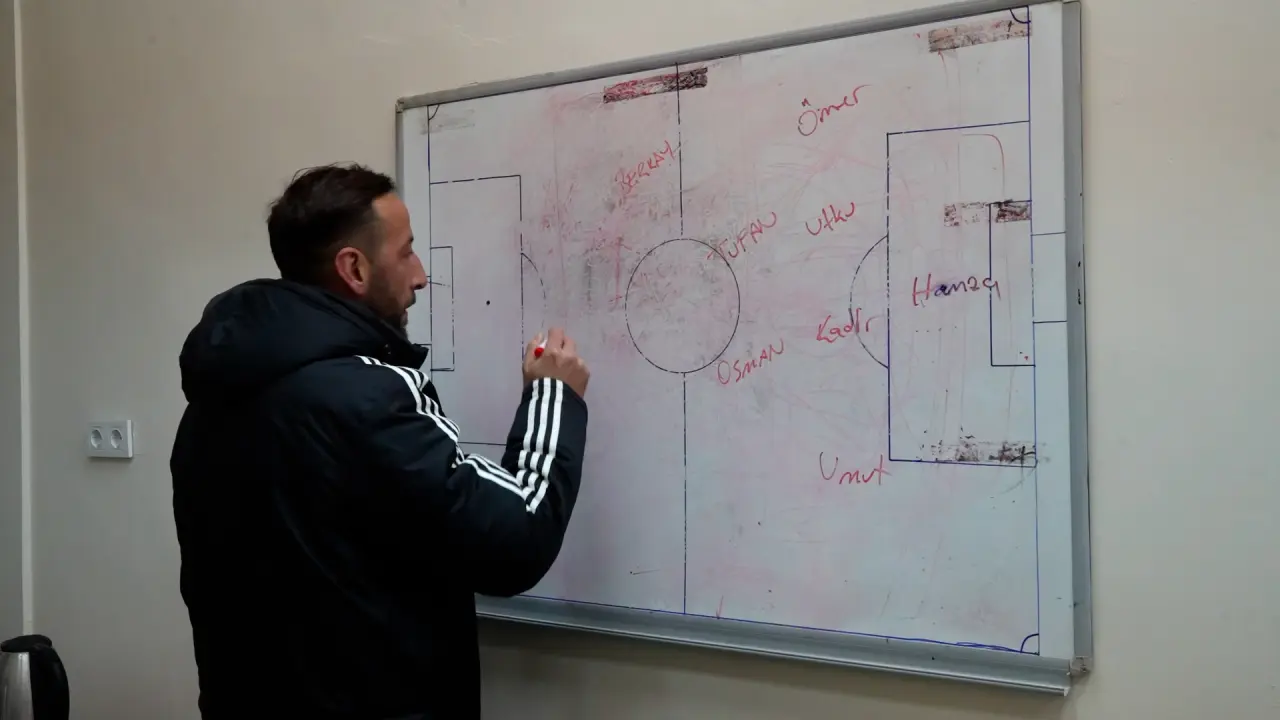 Gümüşhane’de Yeşil Sahalarda Nadir Görülen Fedakarlık: Başkan, Hoca ve Kaleci Aynı İsim 1