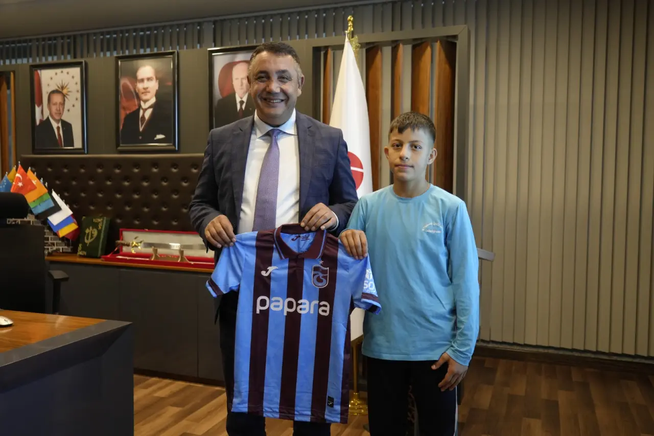 Çocukların hayali yarım kalmadı: Başkan Başer’den gönülleri fetheden hareket 3