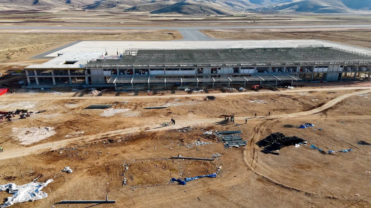 Gümüşhane'nin dünyaya açılan kapısı hızla yükseliyor 18