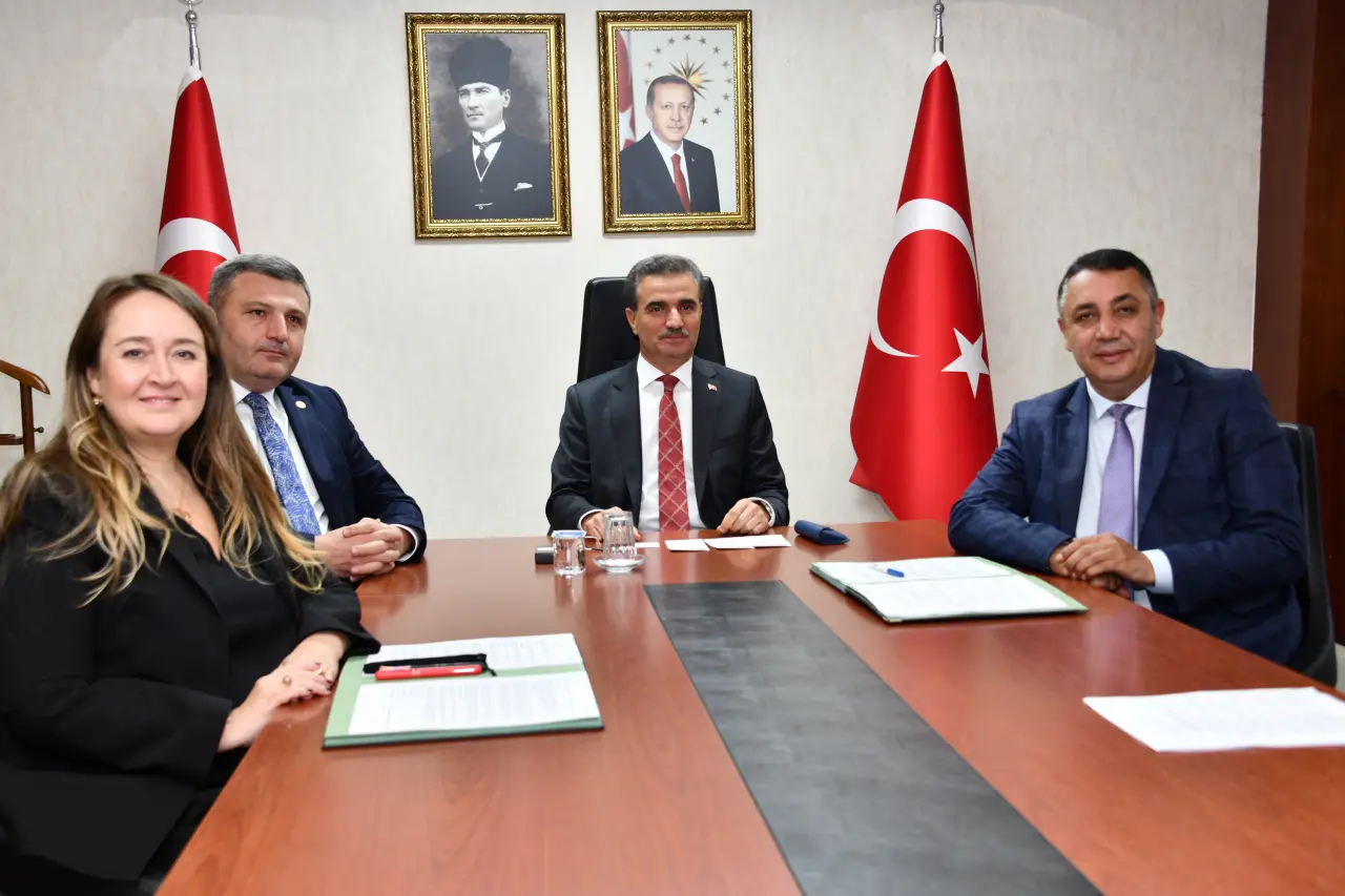 Gümüşhane'ye 500 Kişilik Çağrı Merkezi için imzalar atıldı 1