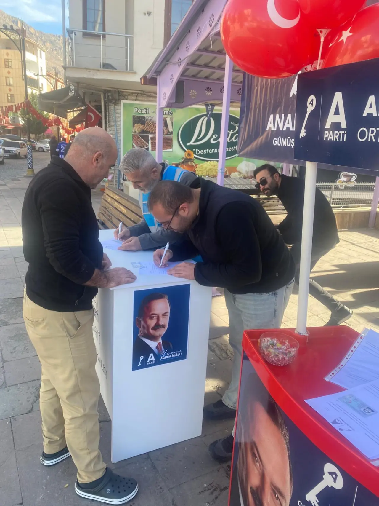 Anahtar Parti’den üye kayıt etkinliği 8