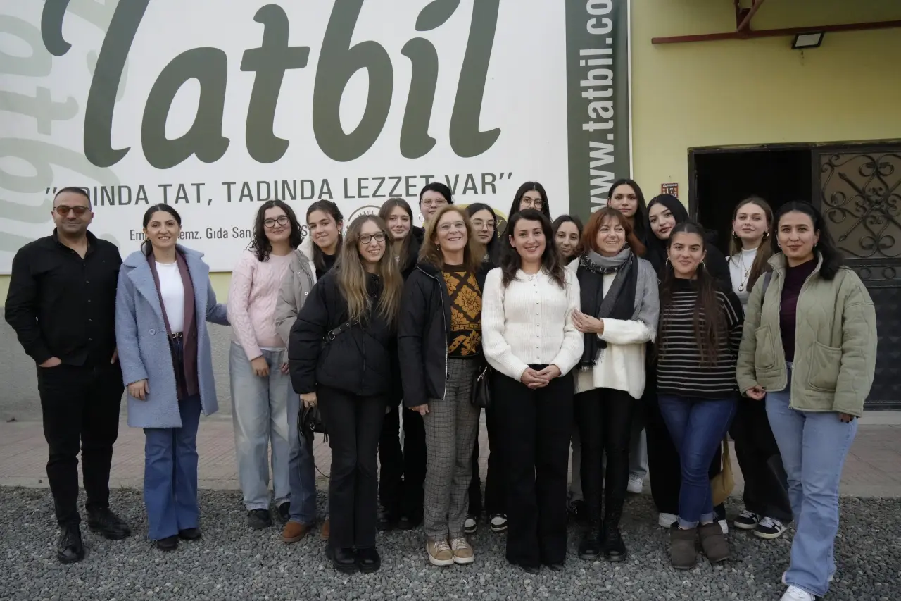 İtalyan Öğrenciler Gümüşhane’de Tezgahın Başına Geçti: Pestil ve Köme Yapımında İtalyan İmzası 2