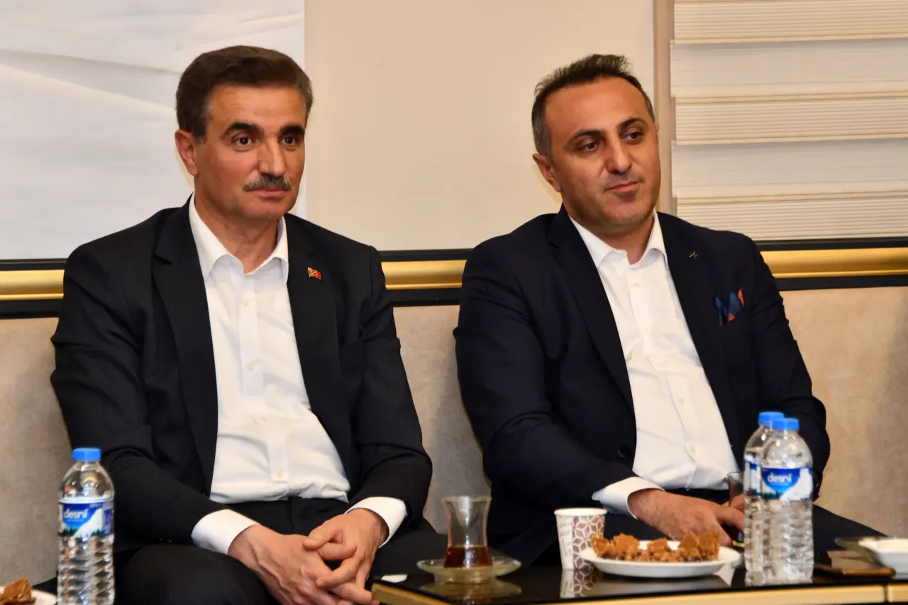 Vali Baruş, Türk İdare sisteminin bin yıllık serüvenini anlattı 4