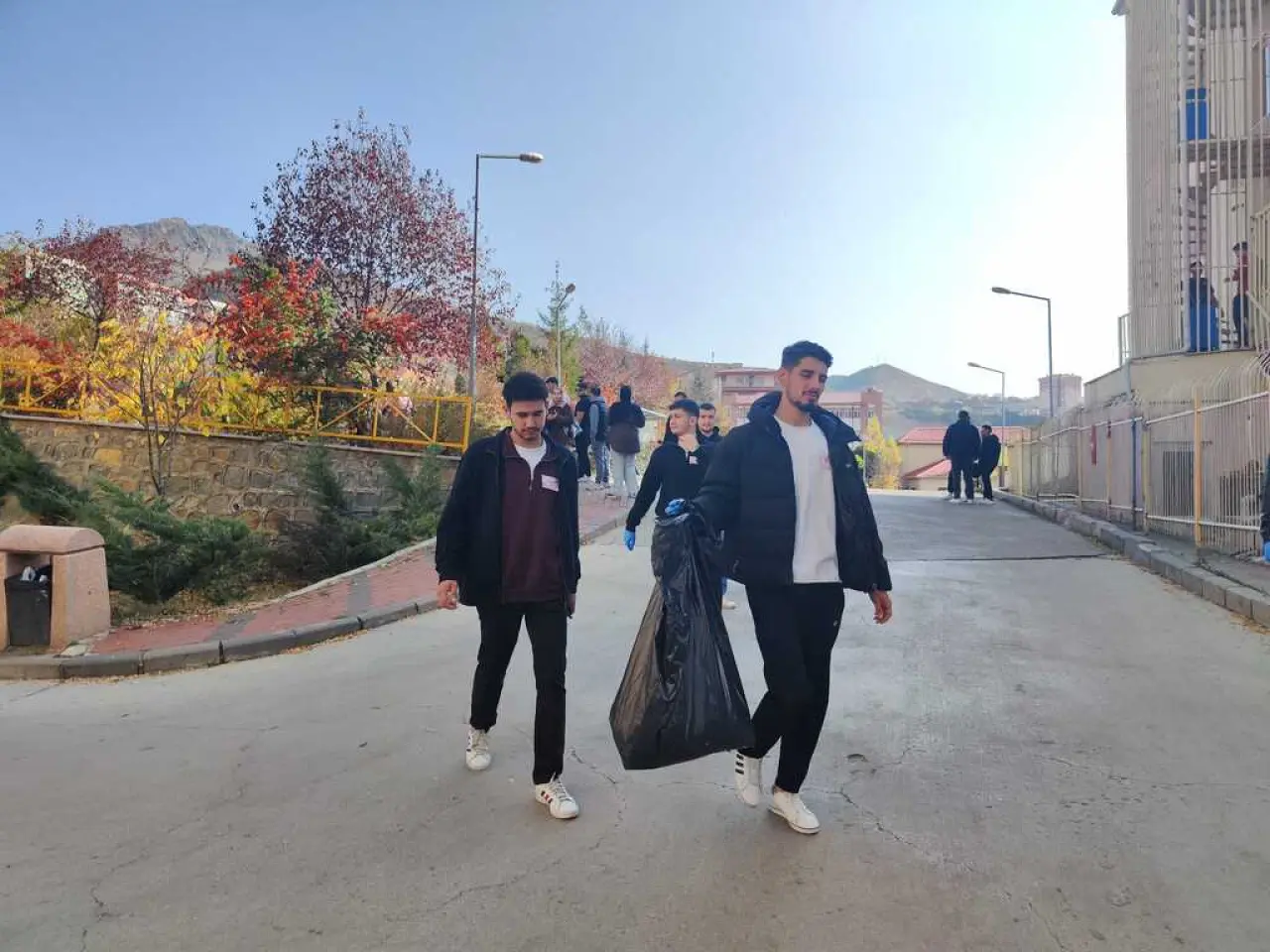 Üniversite öğrencilerinden gönüllere dokunan sosyal sorumluluk projeleri 5