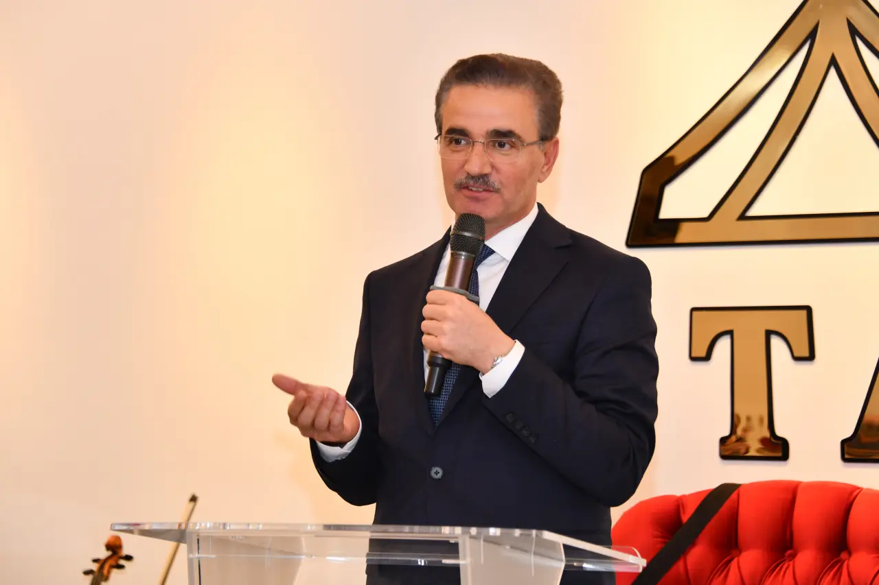 Gümüşhane’de Eğitim Çınarlarına Büyük Vefa 1