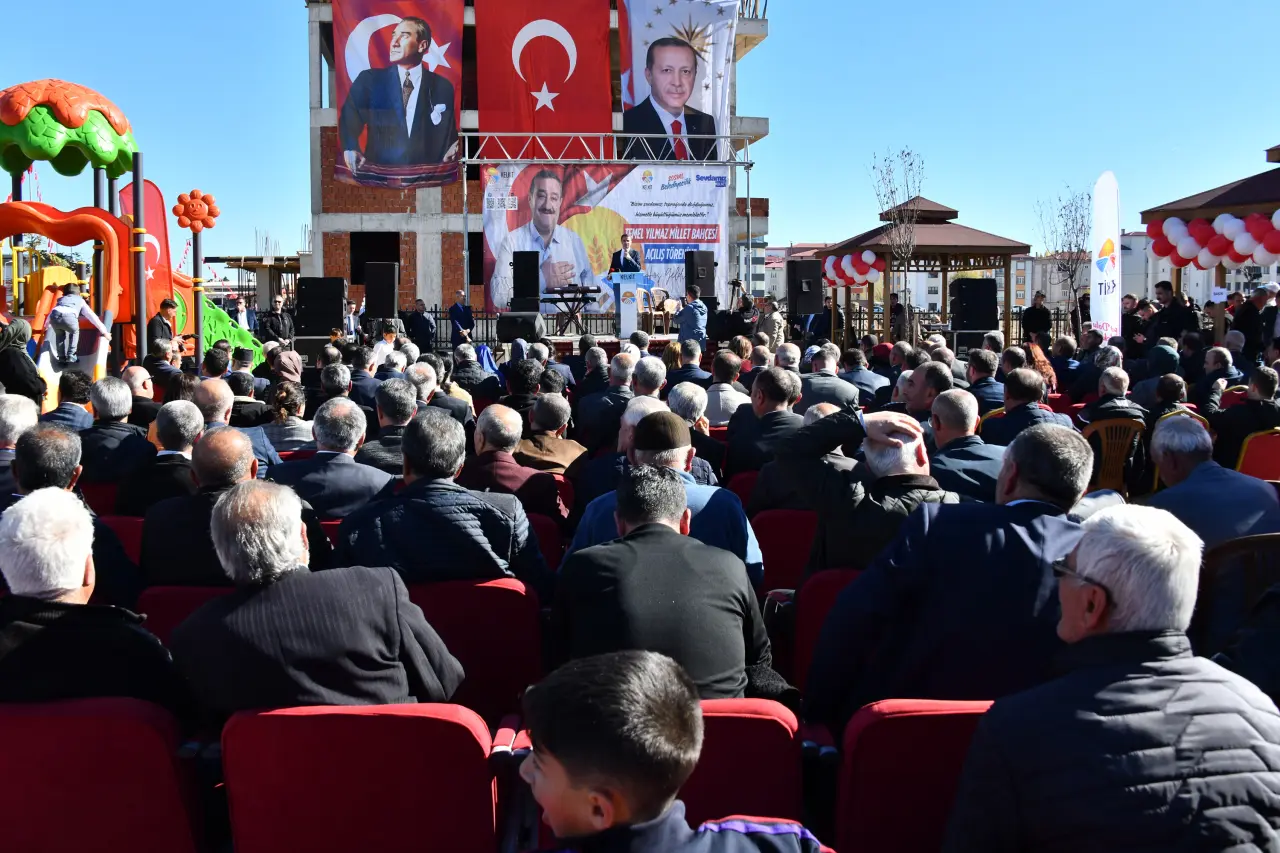 Gümüşhane’nin ilk millet bahçesi Kelkit’te hizmete girdi 8