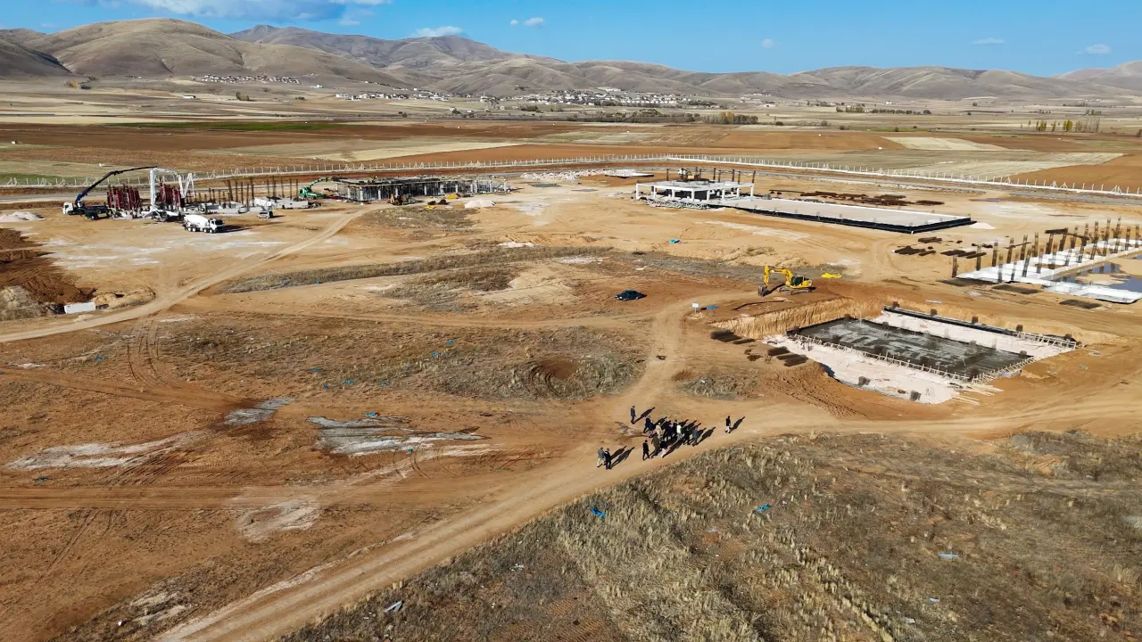 Gümüşhane'nin dünyaya açılan kapısı hızla yükseliyor 11