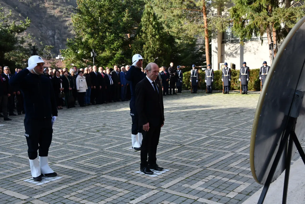 Büyük Önder Atatürk vefatının 87.yılında Gümüşhane'de anıldı 8