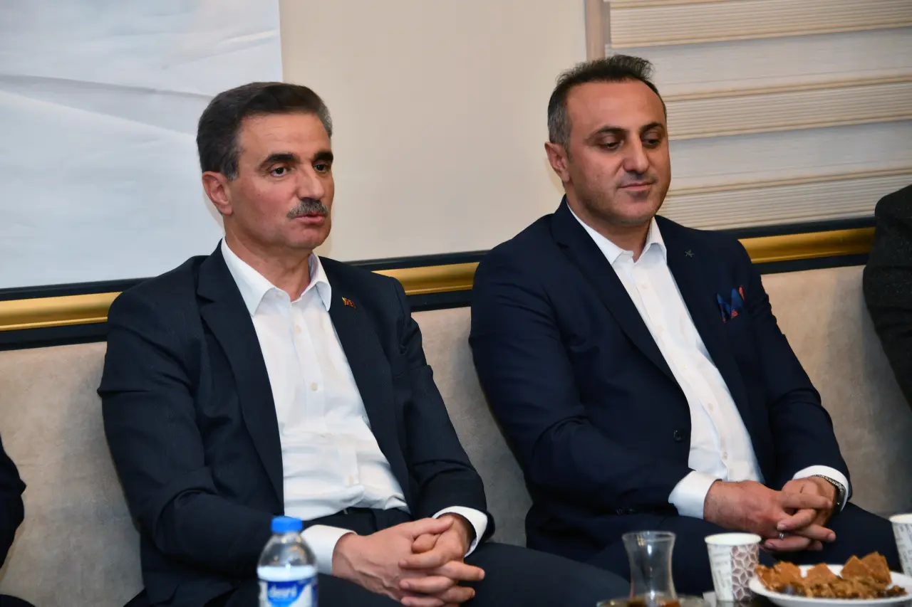 Vali Baruş, Türk İdare sisteminin bin yıllık serüvenini anlattı 7