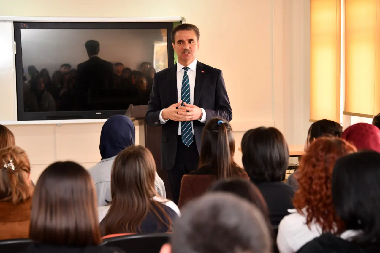 Vali Baruş'tan Gümüşhaneli gençlere altın değerinde öğütler 10