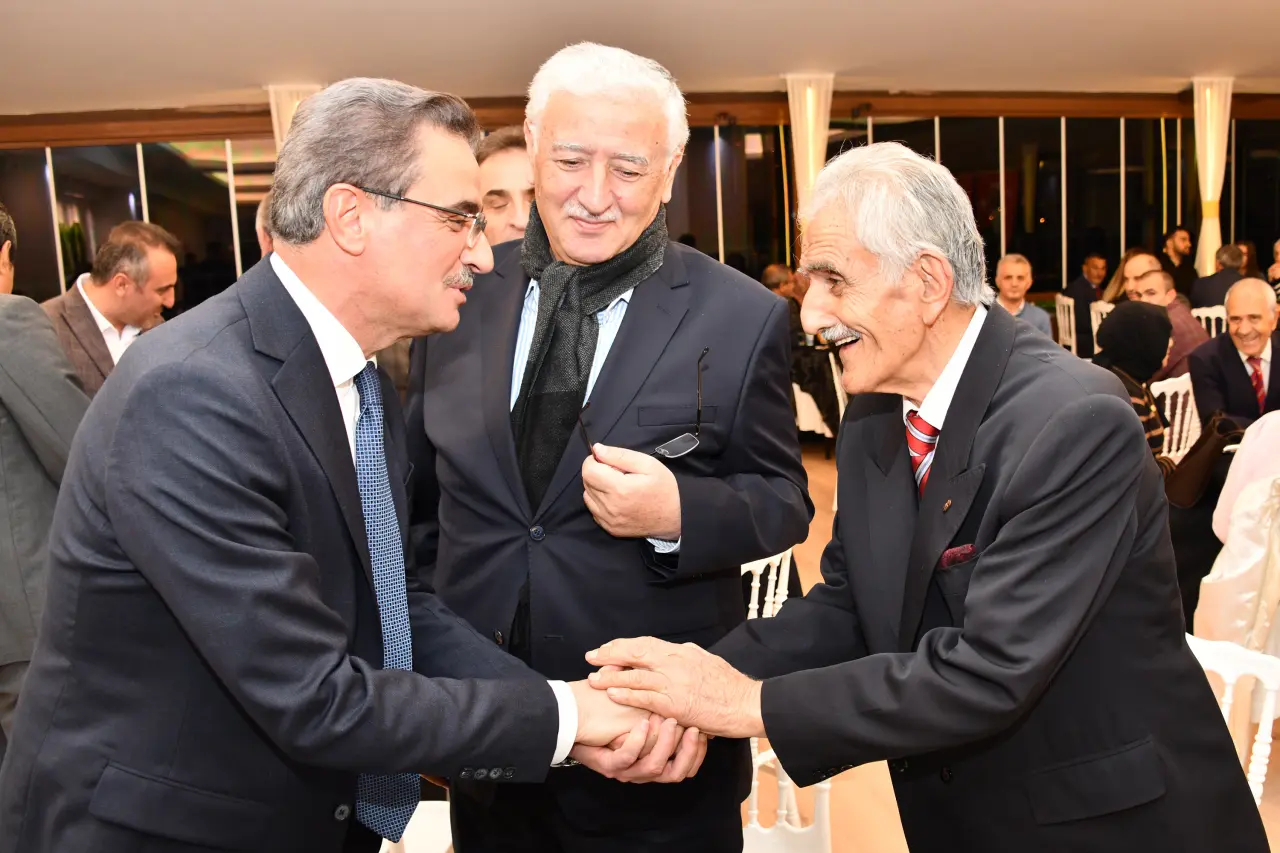 Gümüşhane’de Eğitim Çınarlarına Büyük Vefa 12