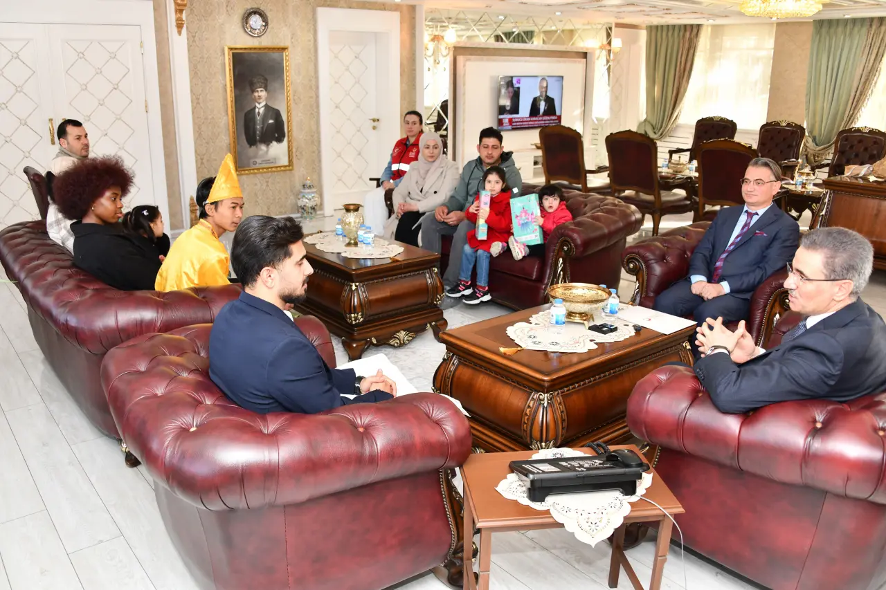 Vali Baruş: Türkiye, tarih boyunca mazlumların gönül sığınağı olmuştur 4