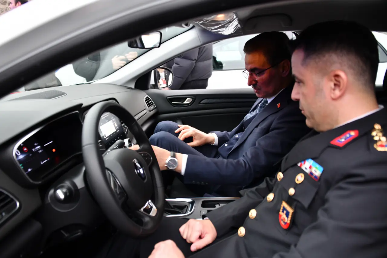 Gümüşhane’de Emniyet ve Jandarma filosuna 28 yeni araç 15